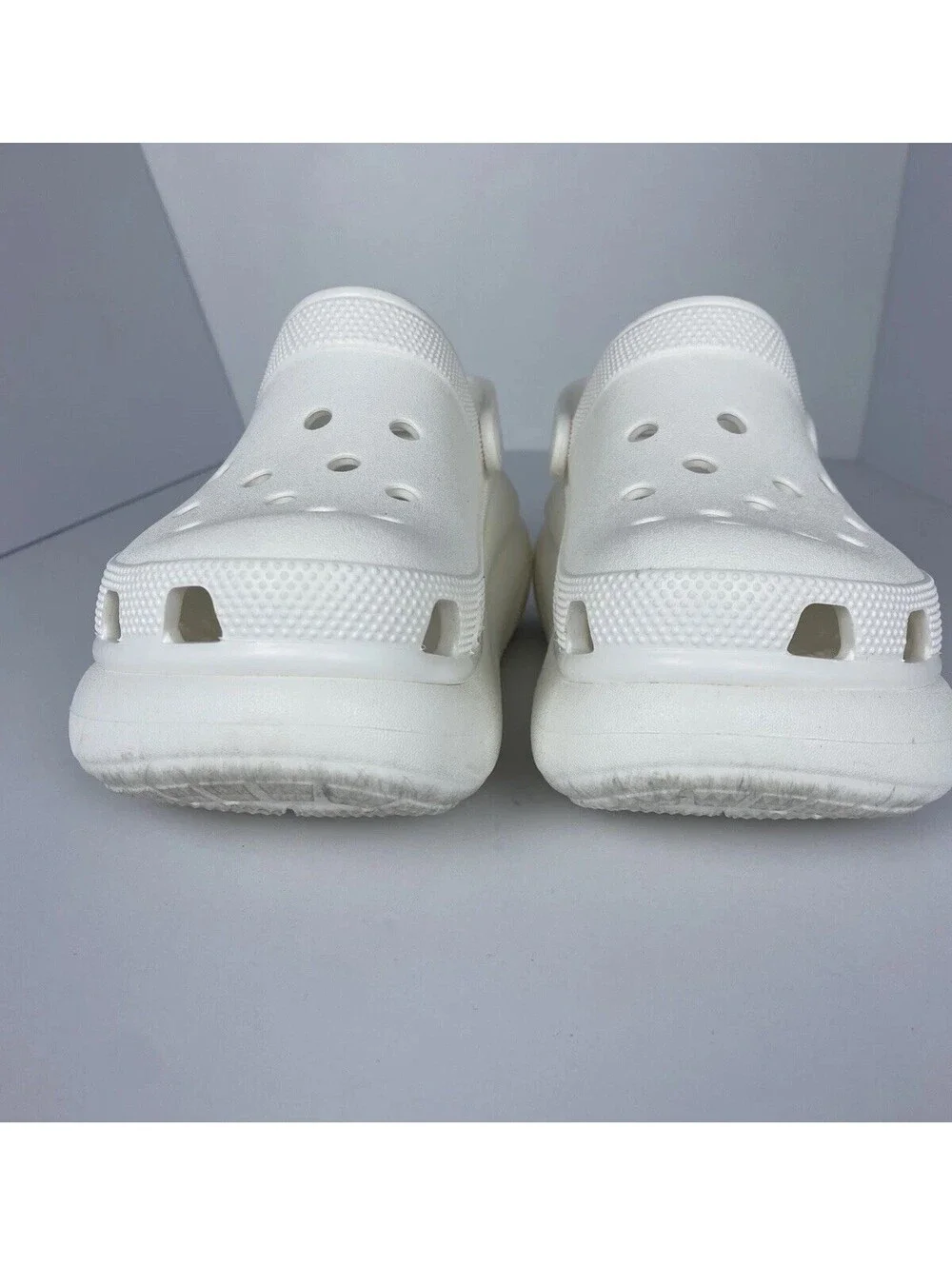 Crocs Classic Platform Clogs Women’s 9 Men’s 7 White Chunky Shoes